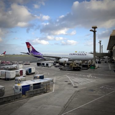 【ハワイ旅行】コロナ禍だけどいつから行ける？大手航空会社フライト情報