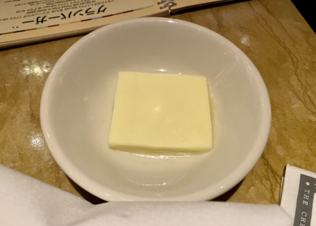 チーズケーキファクトリー　バター