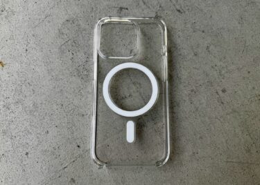 【iPhone15Pro】MagSafe対応純正クリアケースをレビュー｜チタニウムの素材感を楽しむならコレ！
