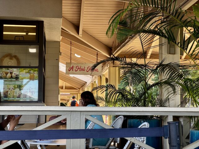 ベアフットビーチカフェ　店内