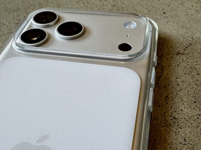 Apple MagSafe対応iPhone 17 ProMaxクリアケース 背面