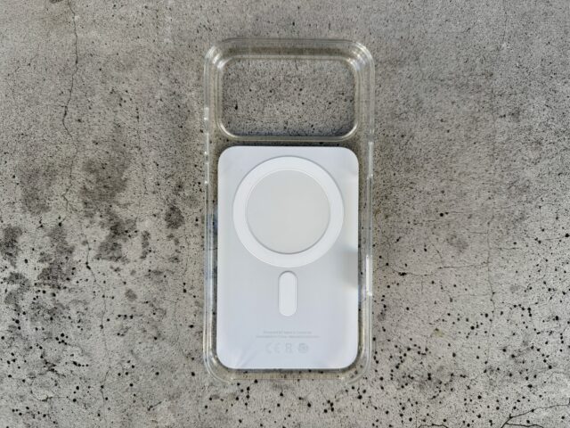 Apple MagSafe対応iPhone 17 ProMaxクリアケース マグセーフ部分