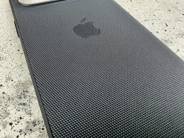 iPhone17 ProMax テックウーブンケース 背面